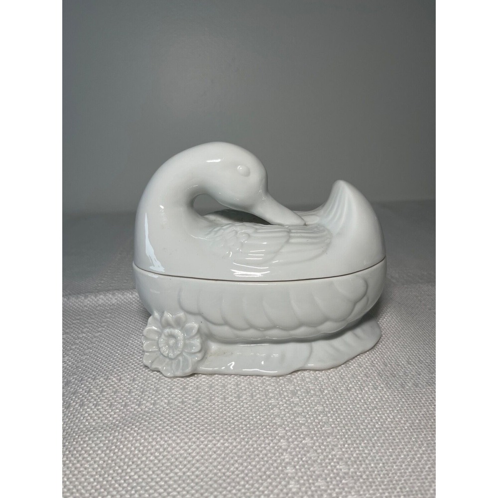 Vintage Mikasa SWAN Flower Dish designed by‎ Larry Laslo
